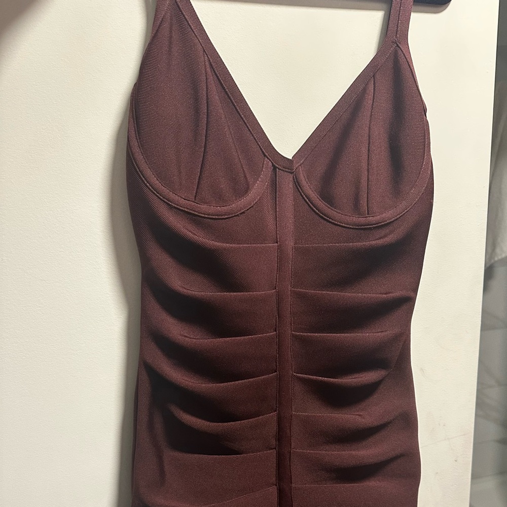 AKIRA Burgundy midi Dress with Ruched Design